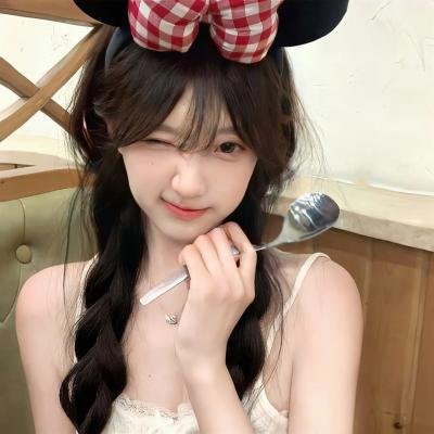 小孩好黑
